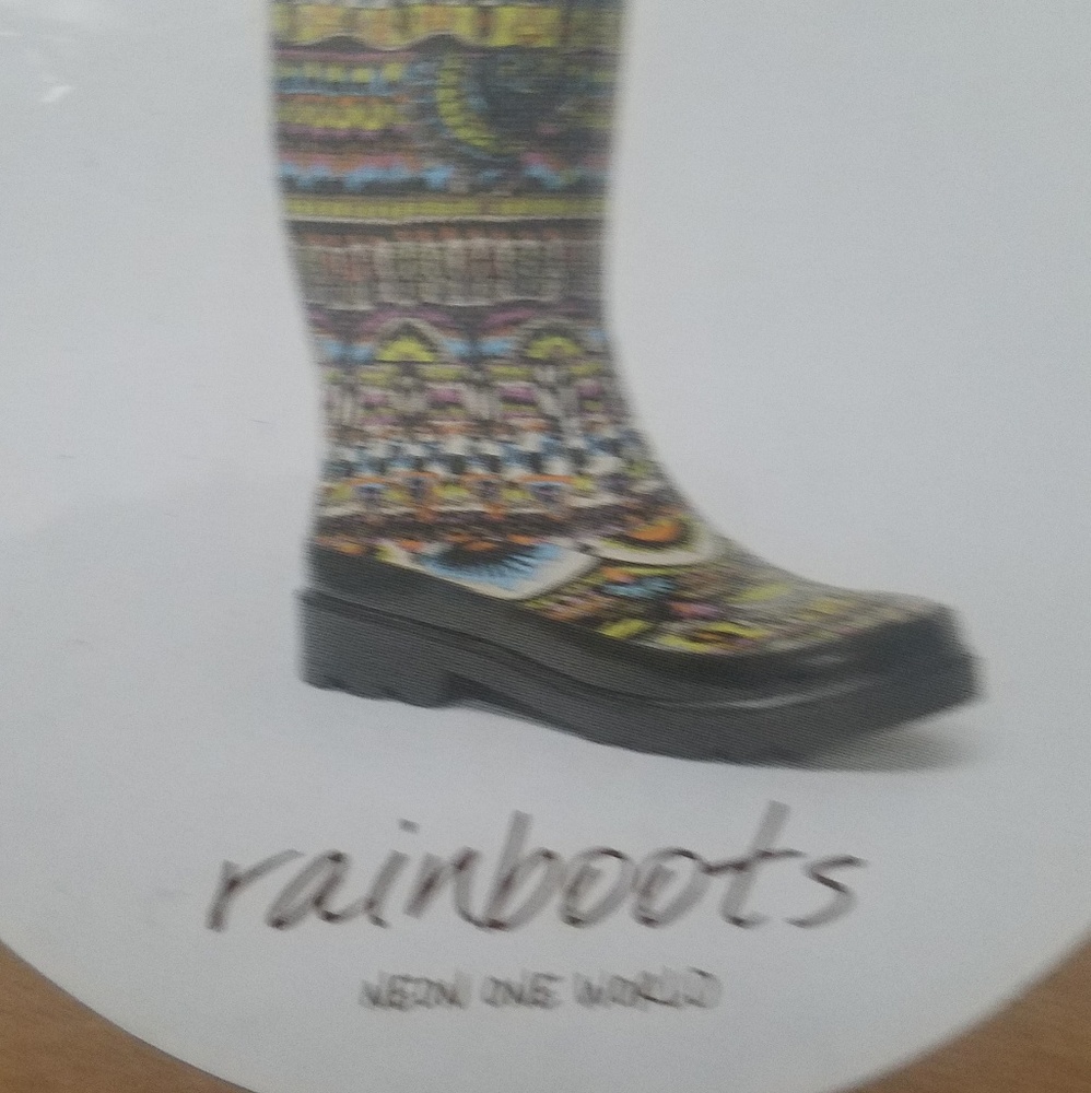 MULTICOLOR Rainboots.